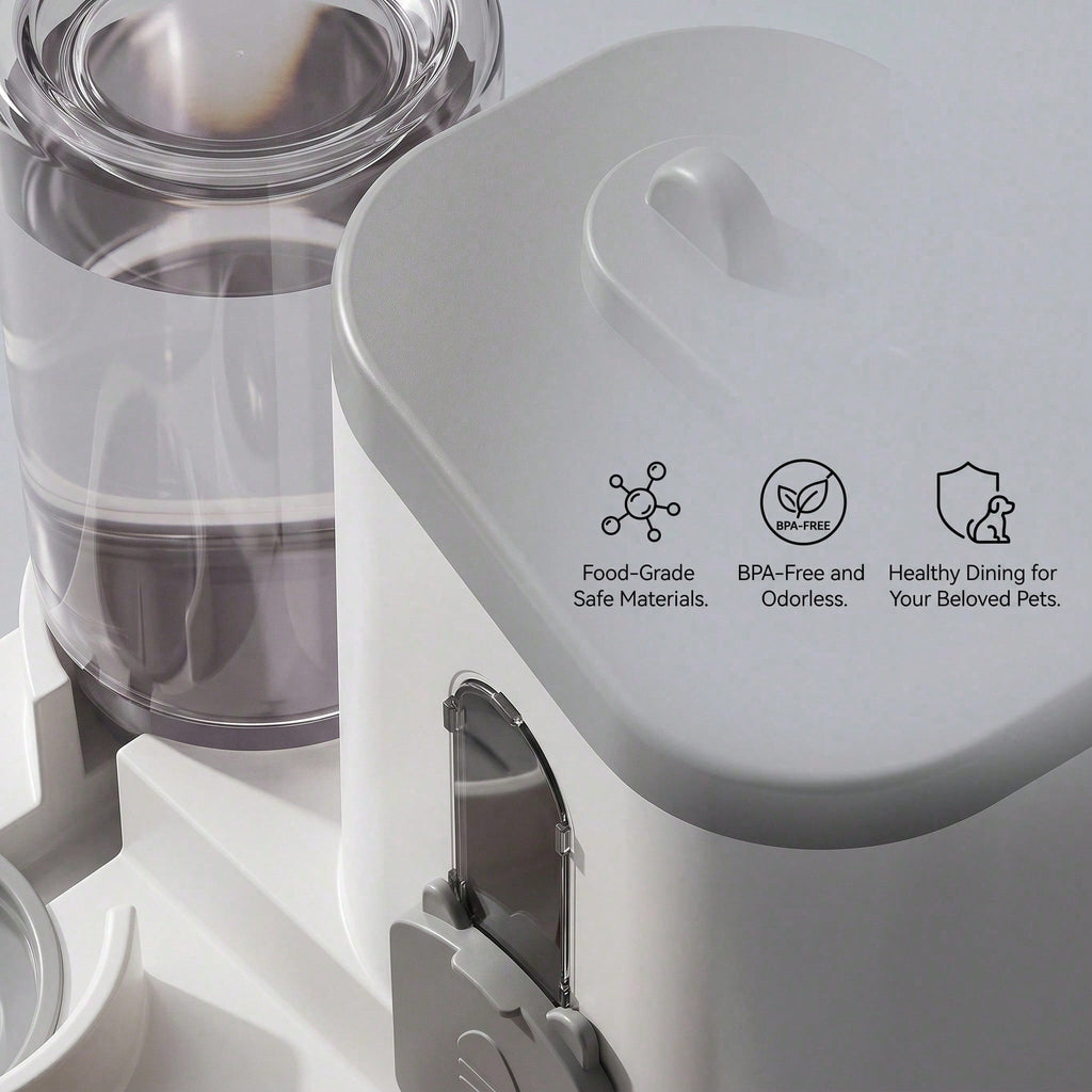 Close-up of the feeder lid and transparent water reservoir